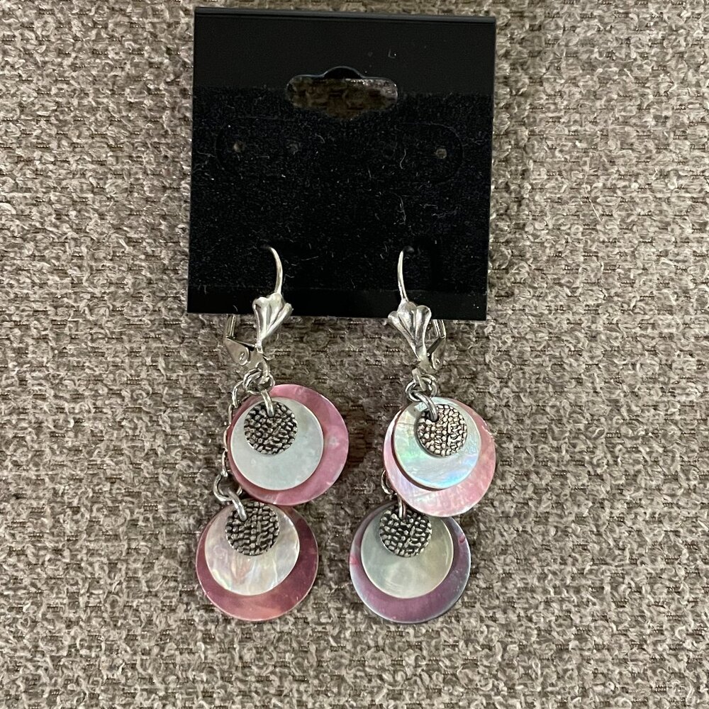 MOTHER of PEARL SHELL Earrings Pierced Tiered Dangle Silvertone Pink